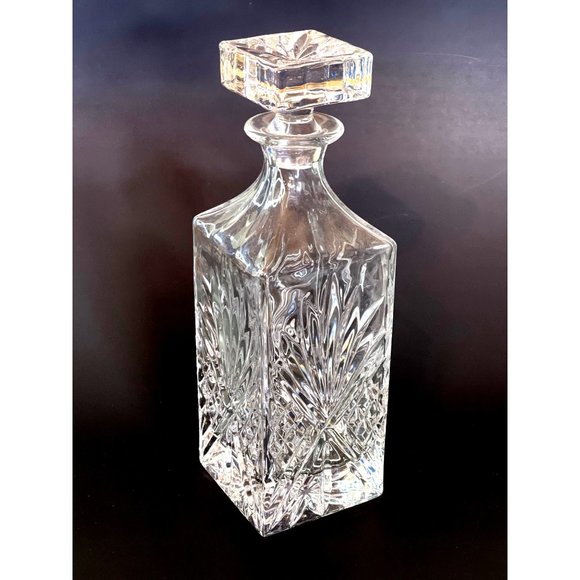 Whiskey Decanter and Square Stopper Dublin by Godinger 11" Diamond Pattern - Picture 2 of 7